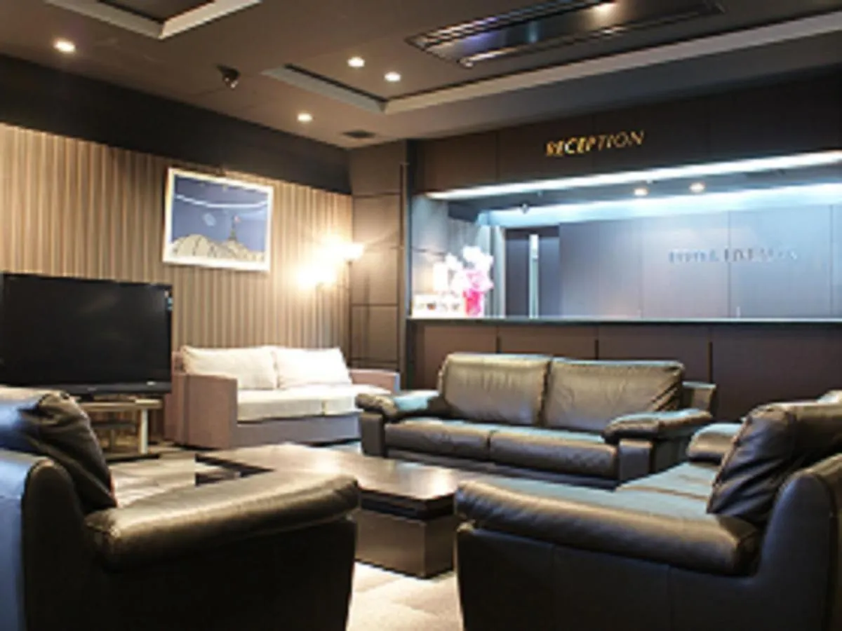 Hotel Livemax Budget Hiratsuka Ekimae